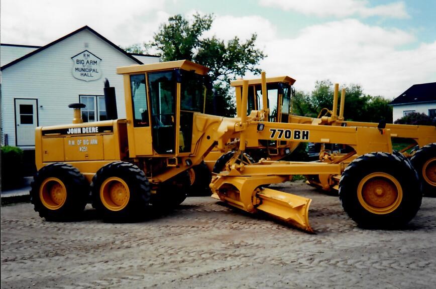 road grader